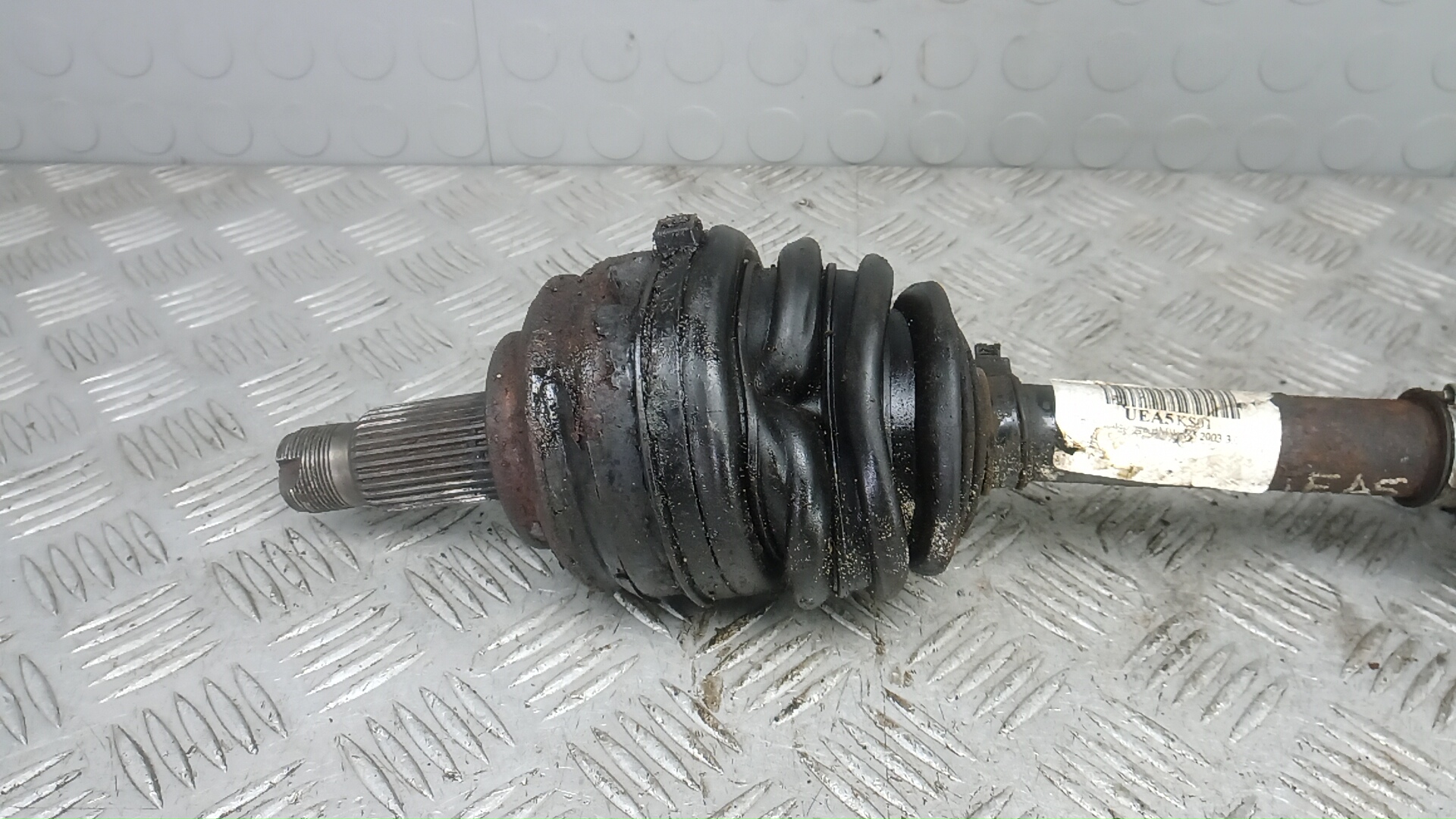 Полуось передняя левая