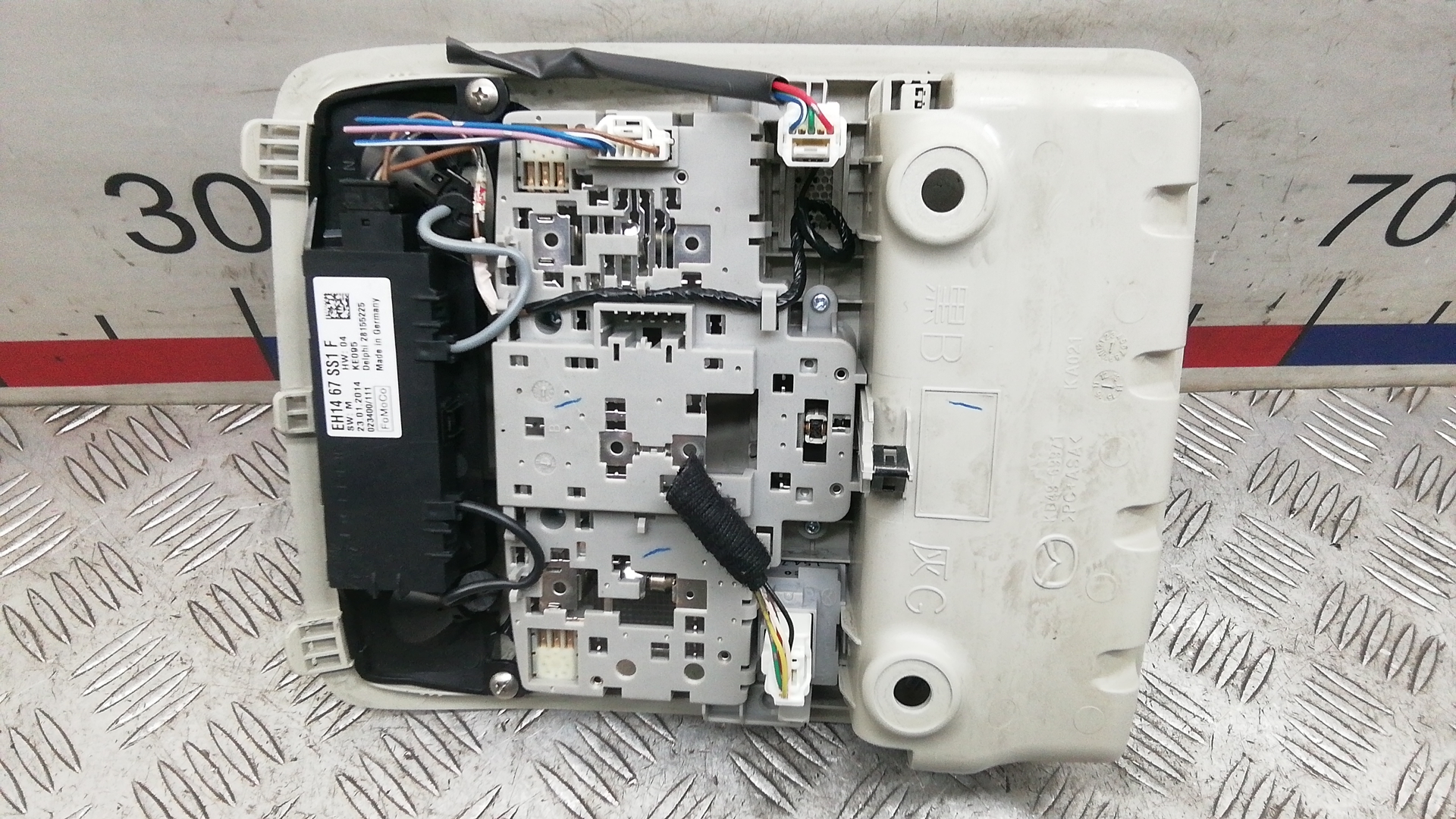 Плафон салонный