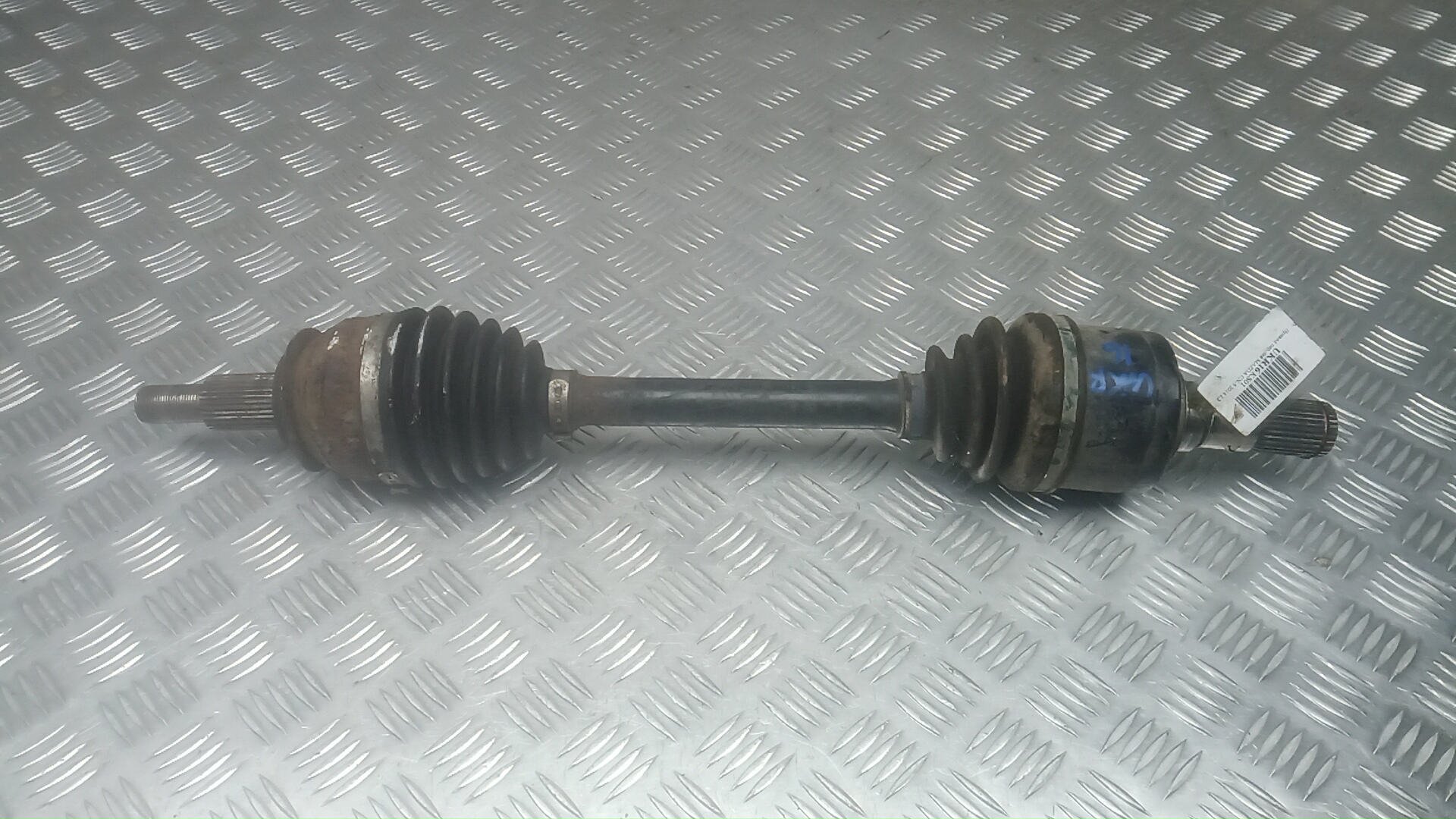 Полуось передняя левая