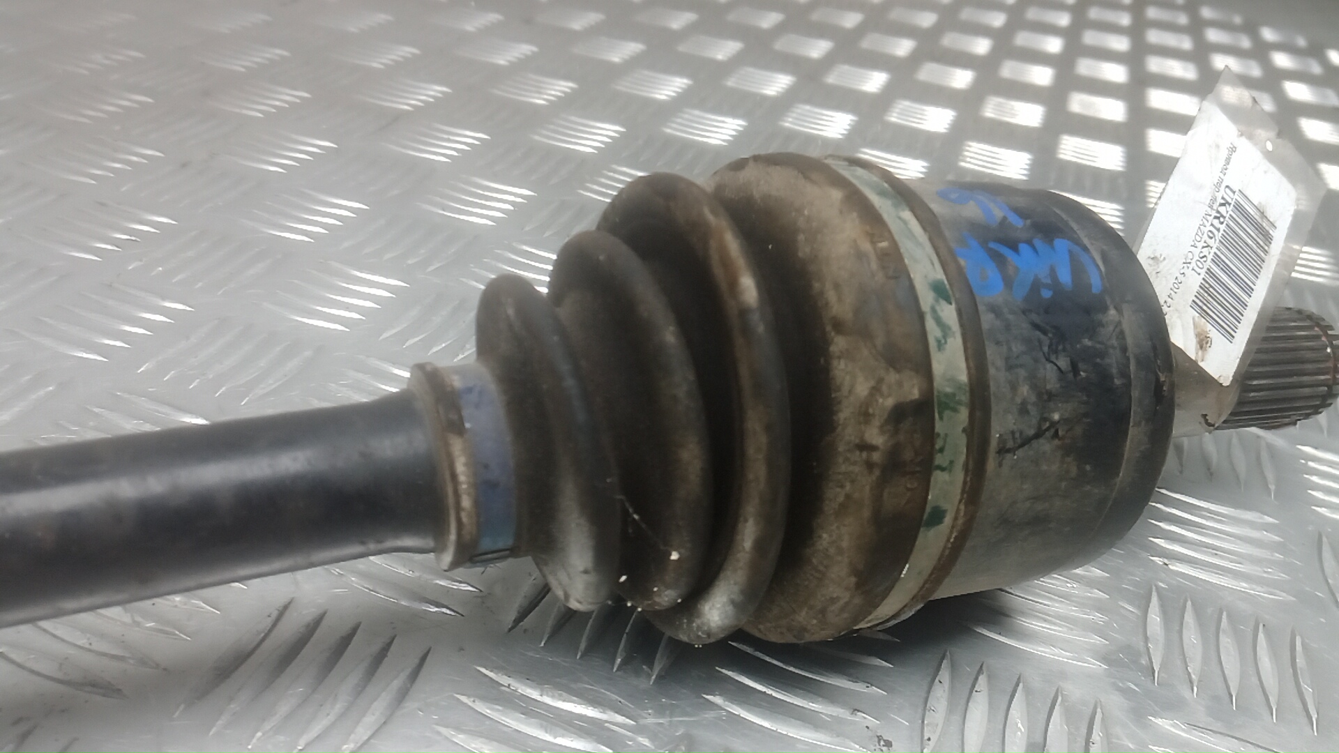 Полуось передняя левая