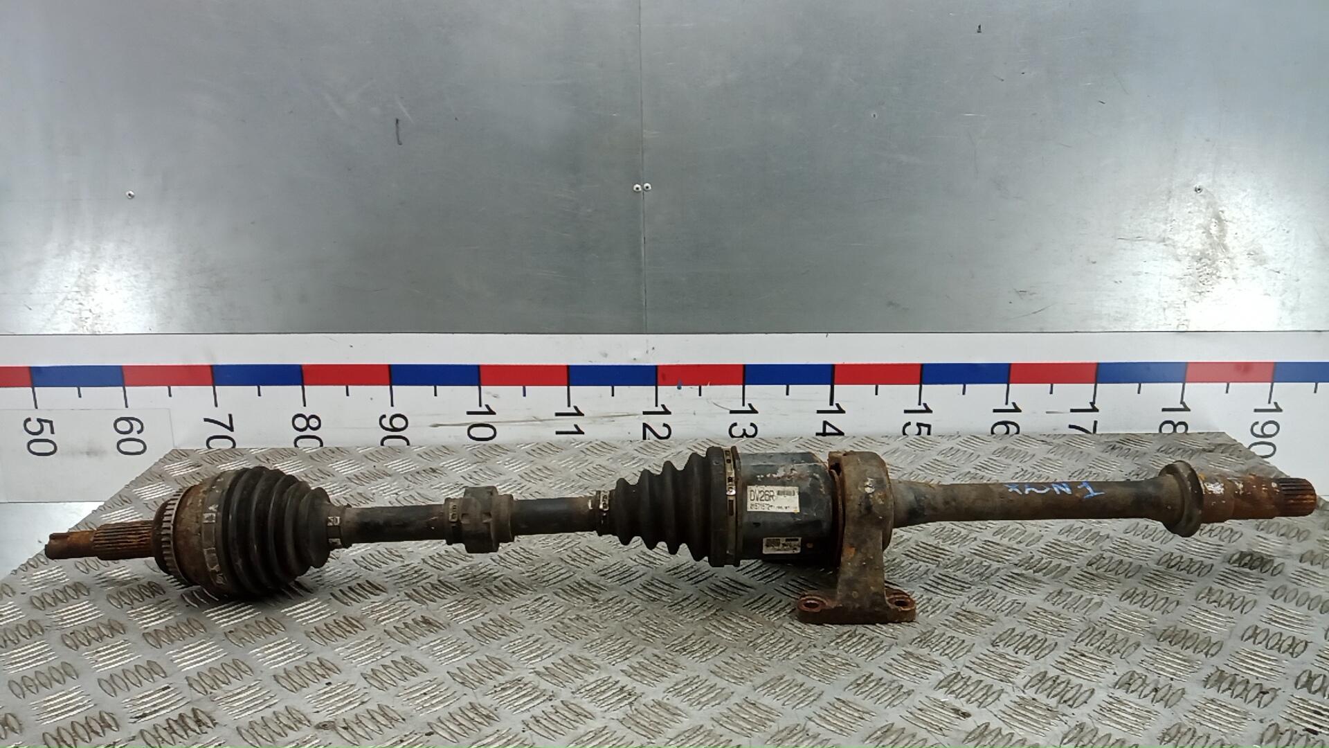 Полуось передняя правая