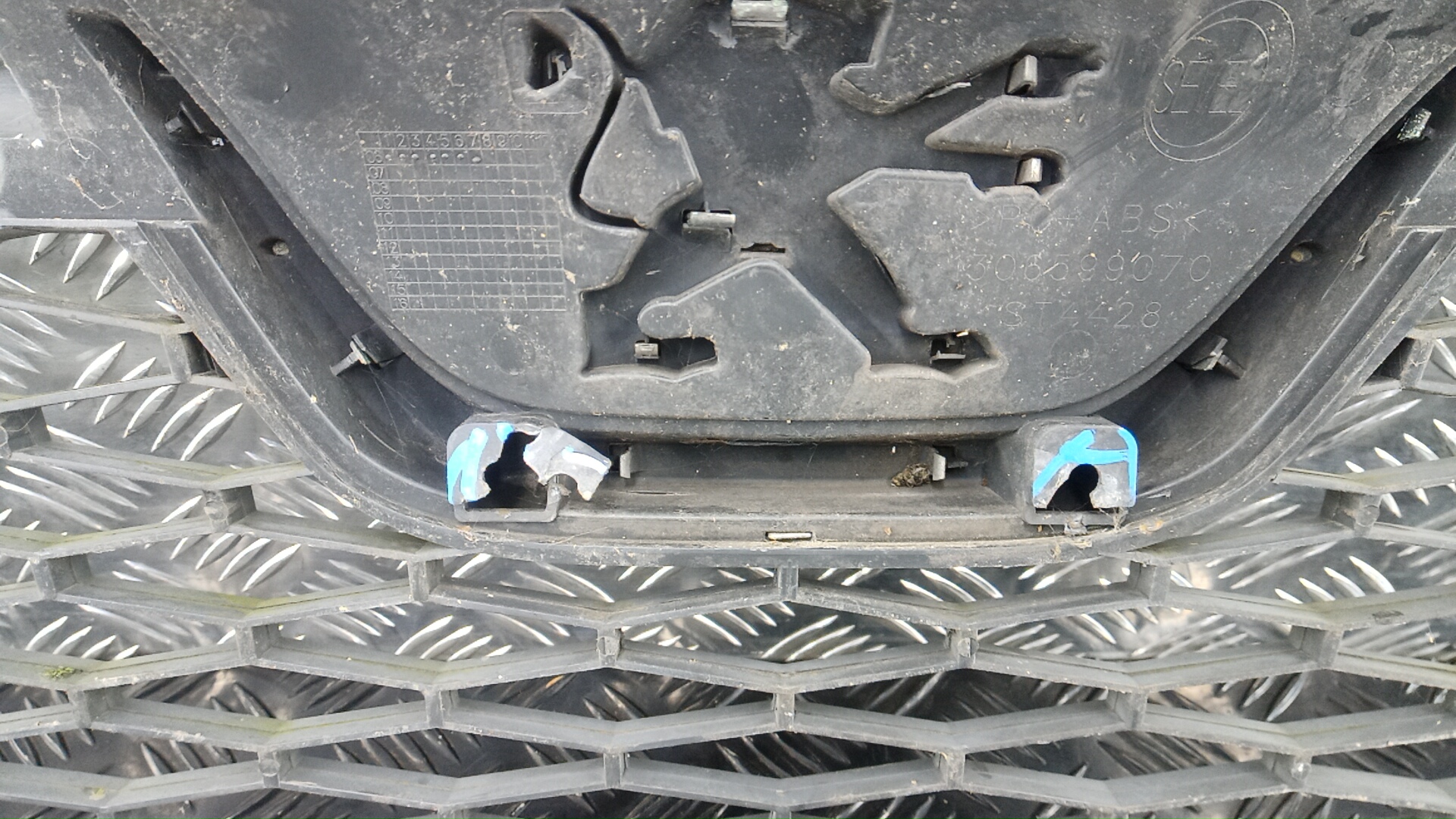 Решетка радиатора