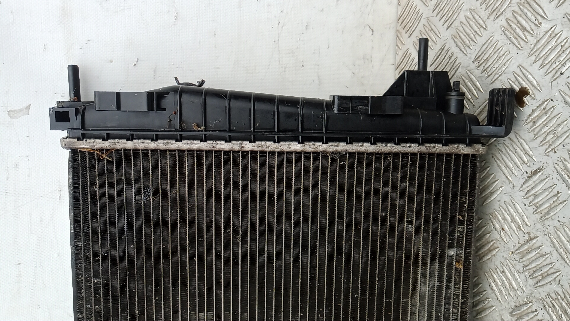 Радиатор охлаждения двигателя основной