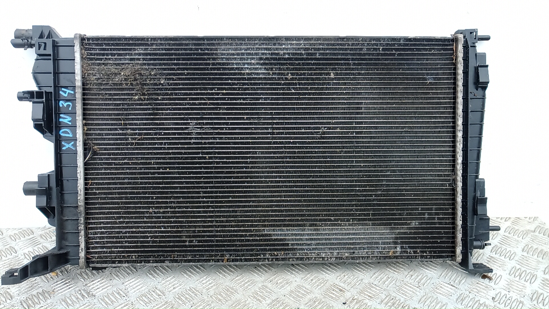 Радиатор охлаждения двигателя основной