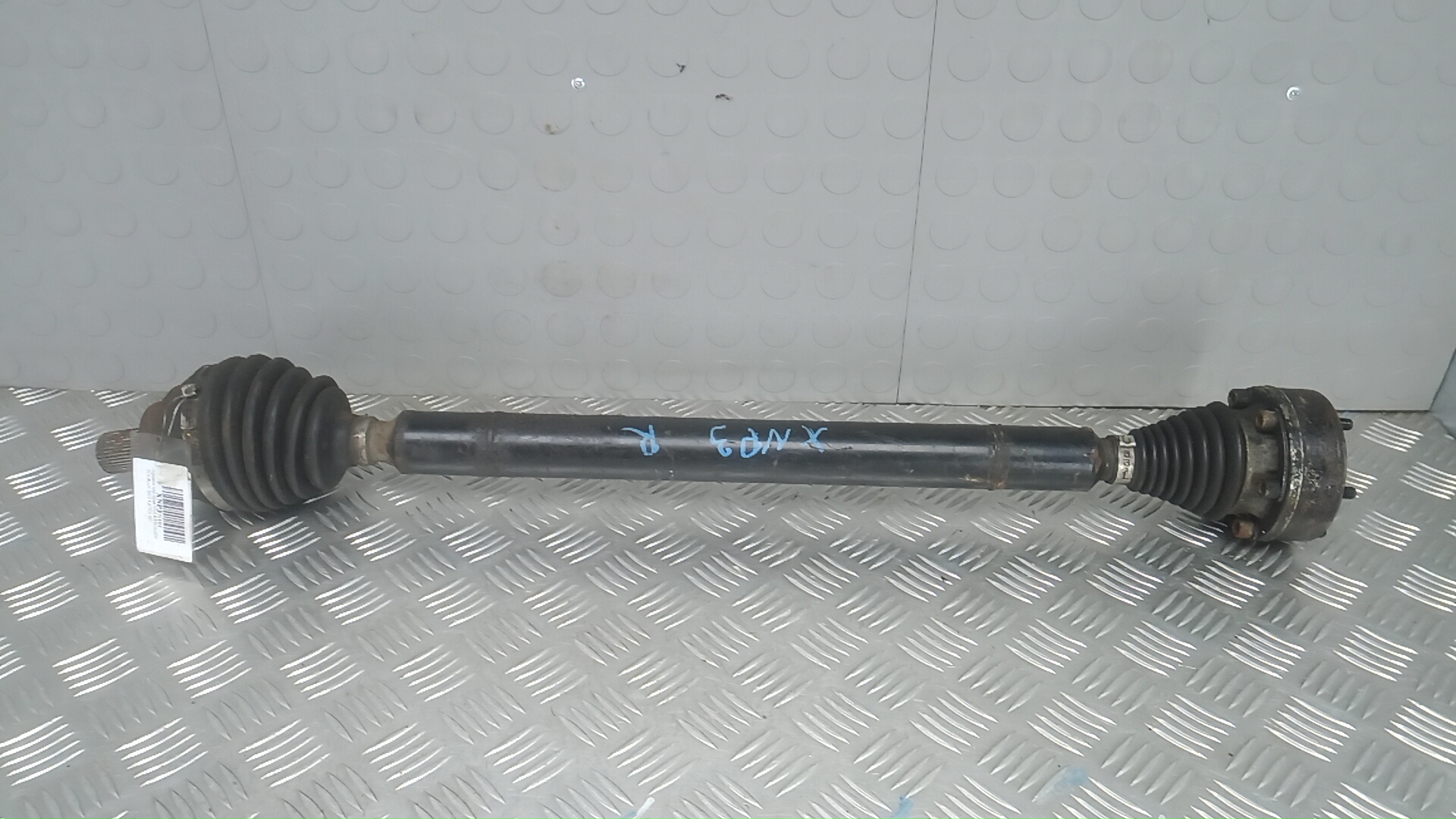 Полуось передняя правая