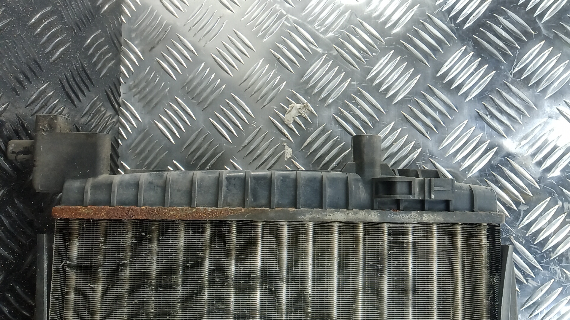 Радиатор охлаждения двигателя основной