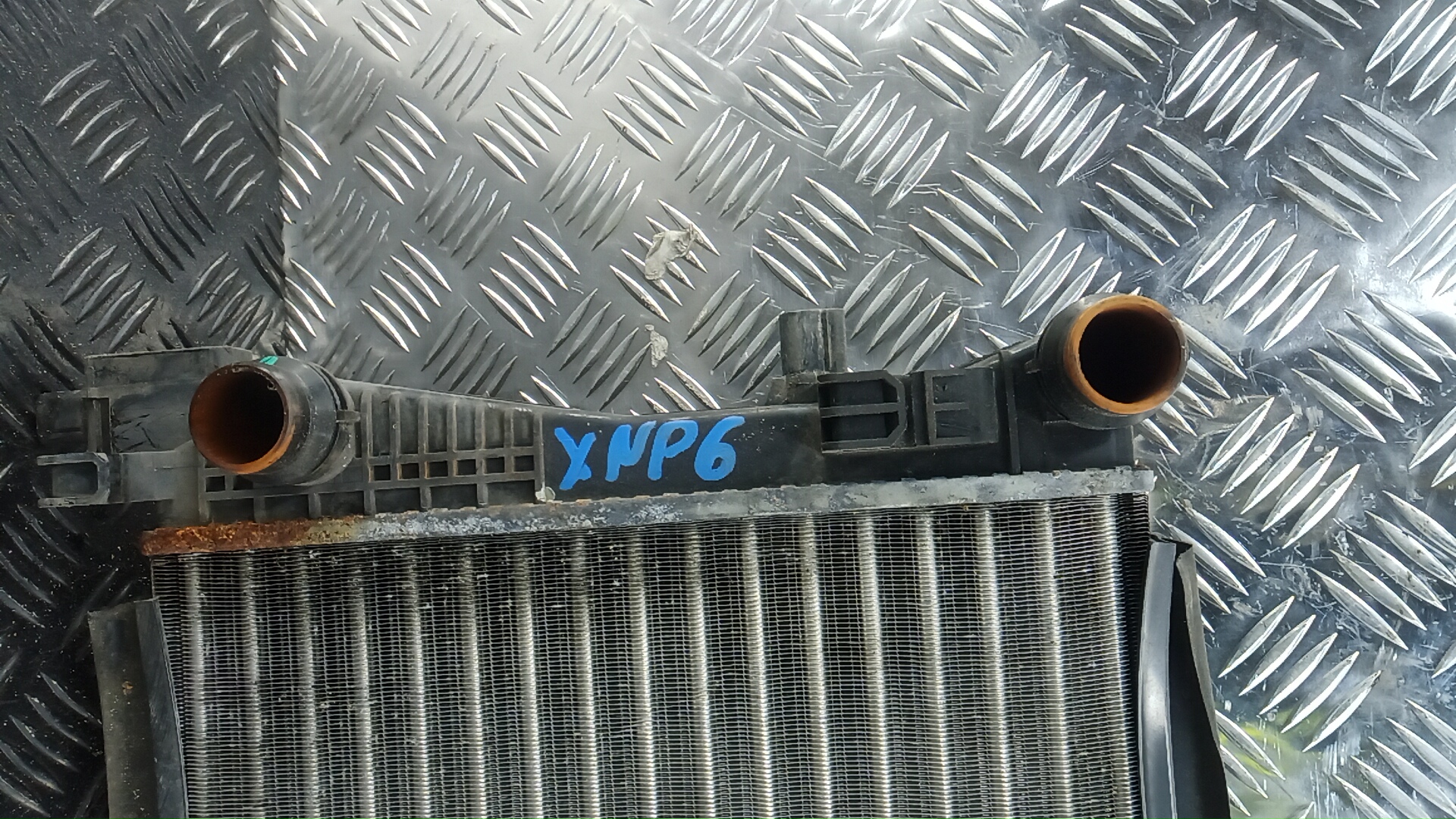 Радиатор охлаждения двигателя основной