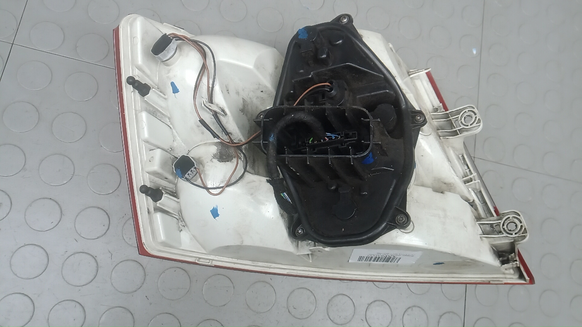 Фонарь задний правый