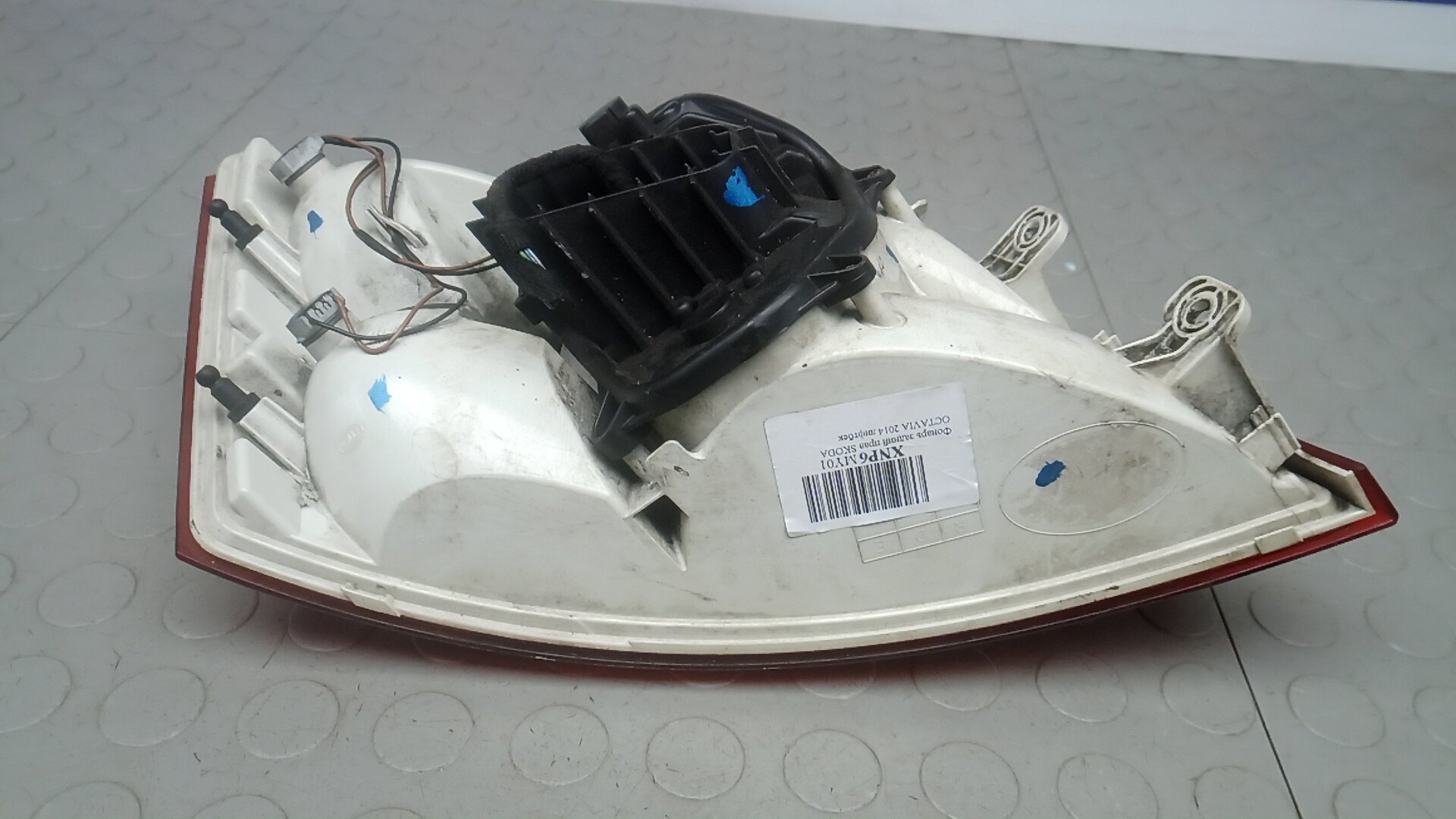 Фонарь задний правый