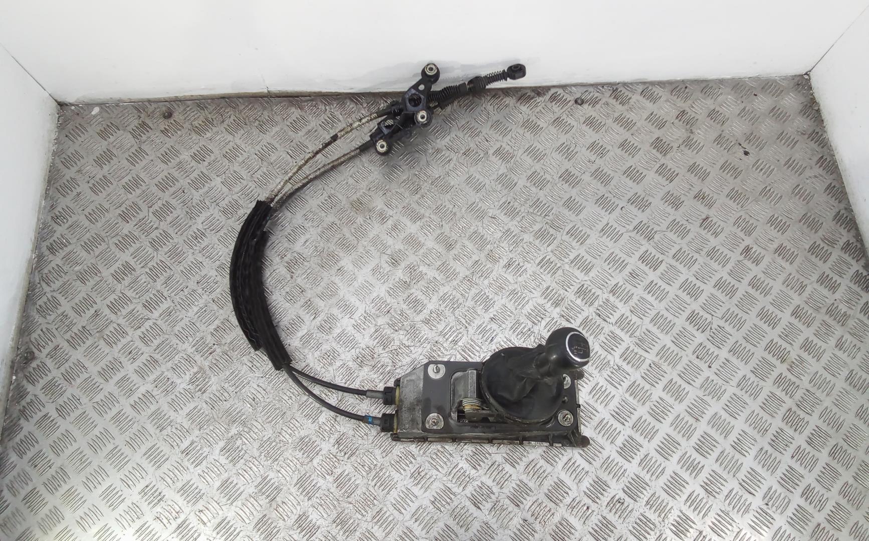 Кулиса МКПП / АКПП