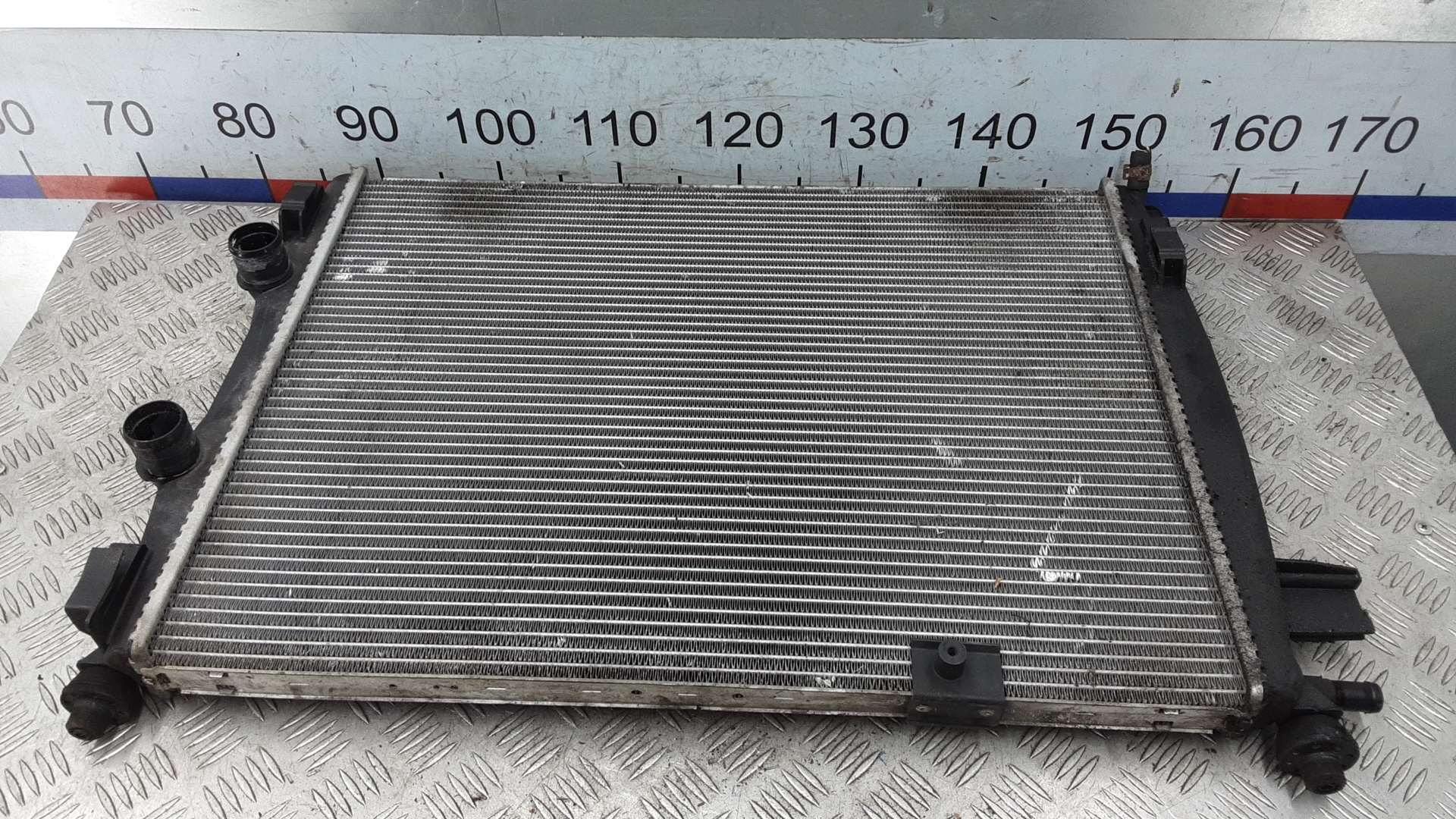 Радиатор охлаждения двигателя основной