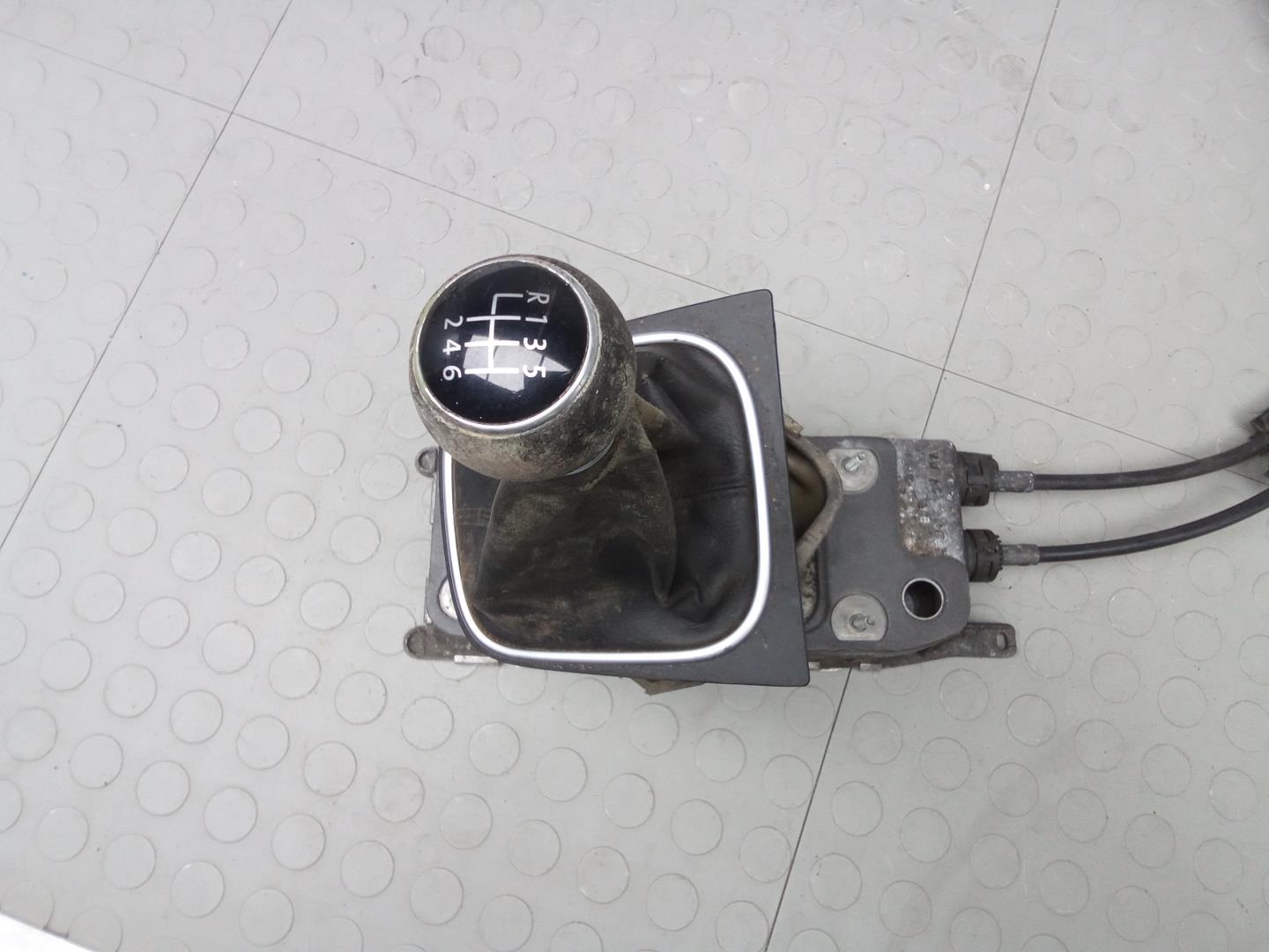 Кулиса МКПП / АКПП