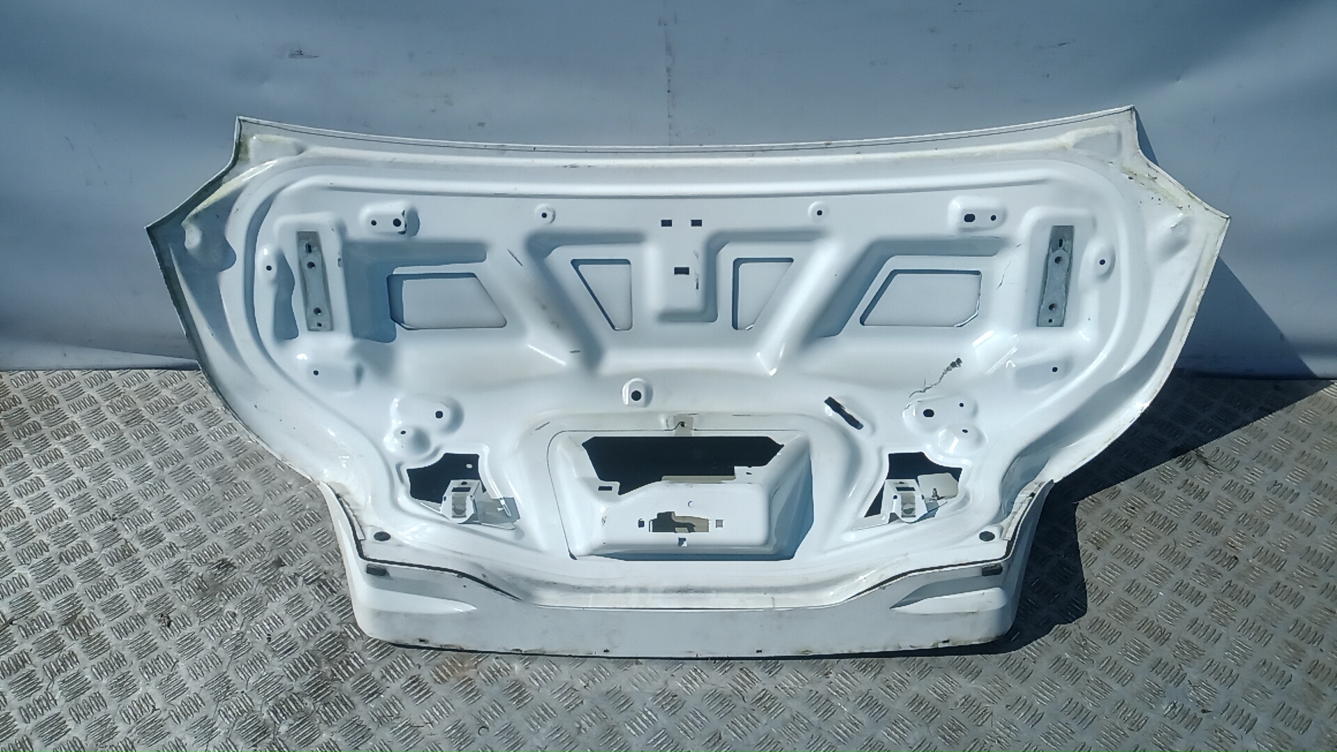 Крышка багажника