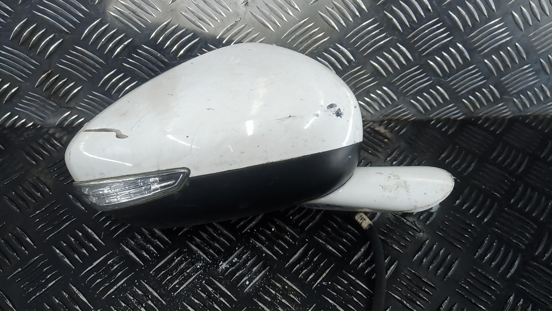 Зеркало правое электрическое