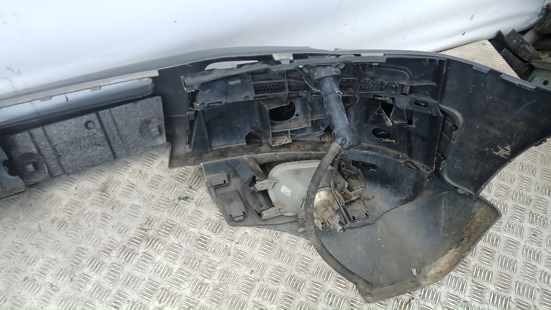 Бампер передний