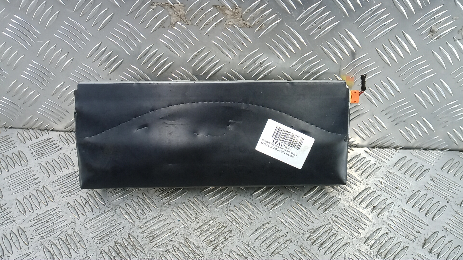 Подушка безопасности пассажирская (в торпедо)