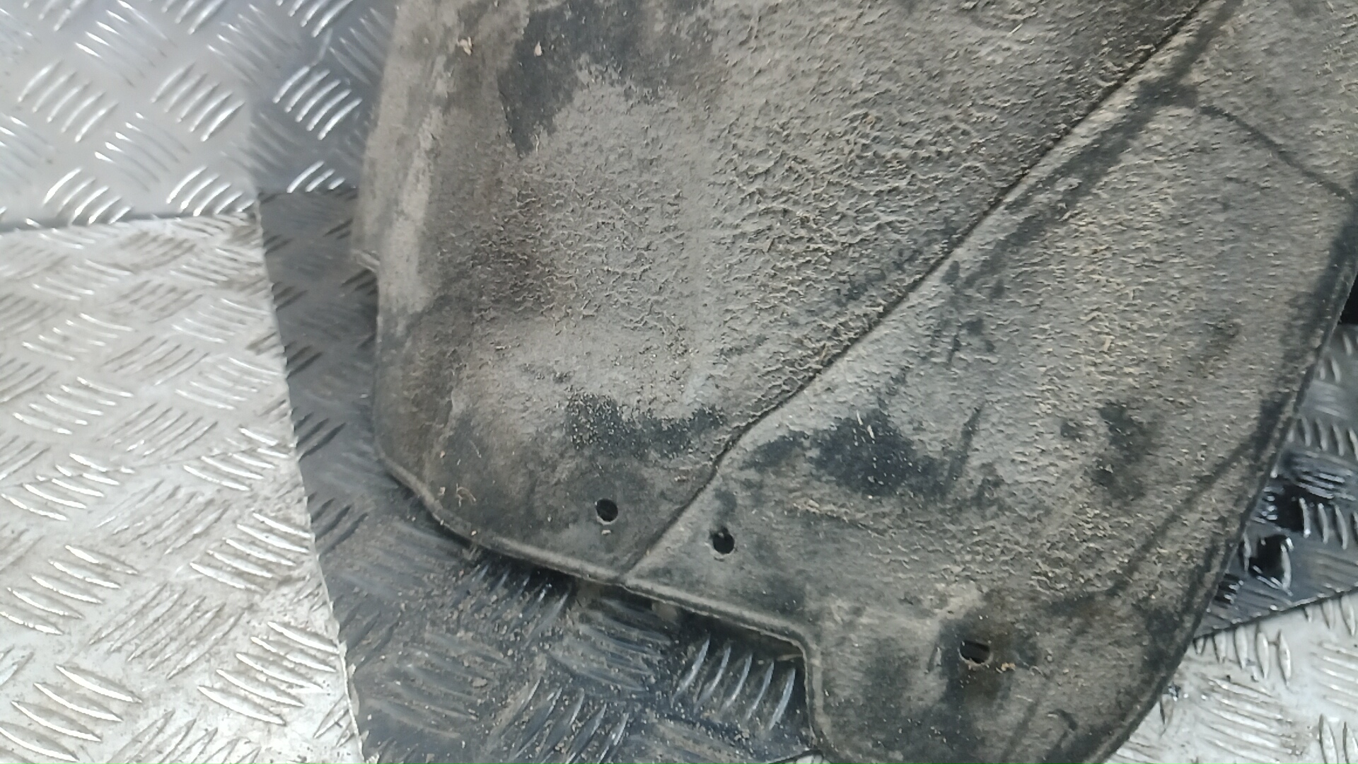 Локер передний левый