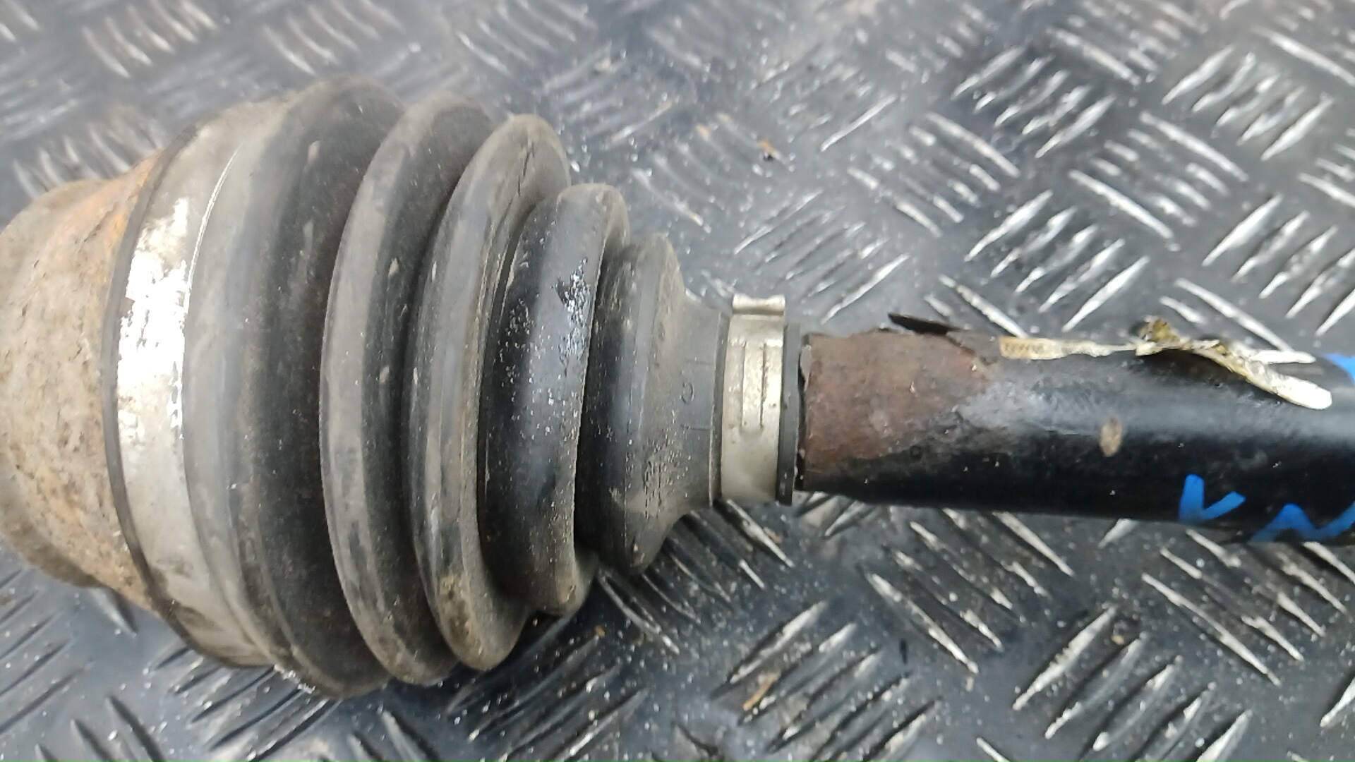 Полуось передняя правая