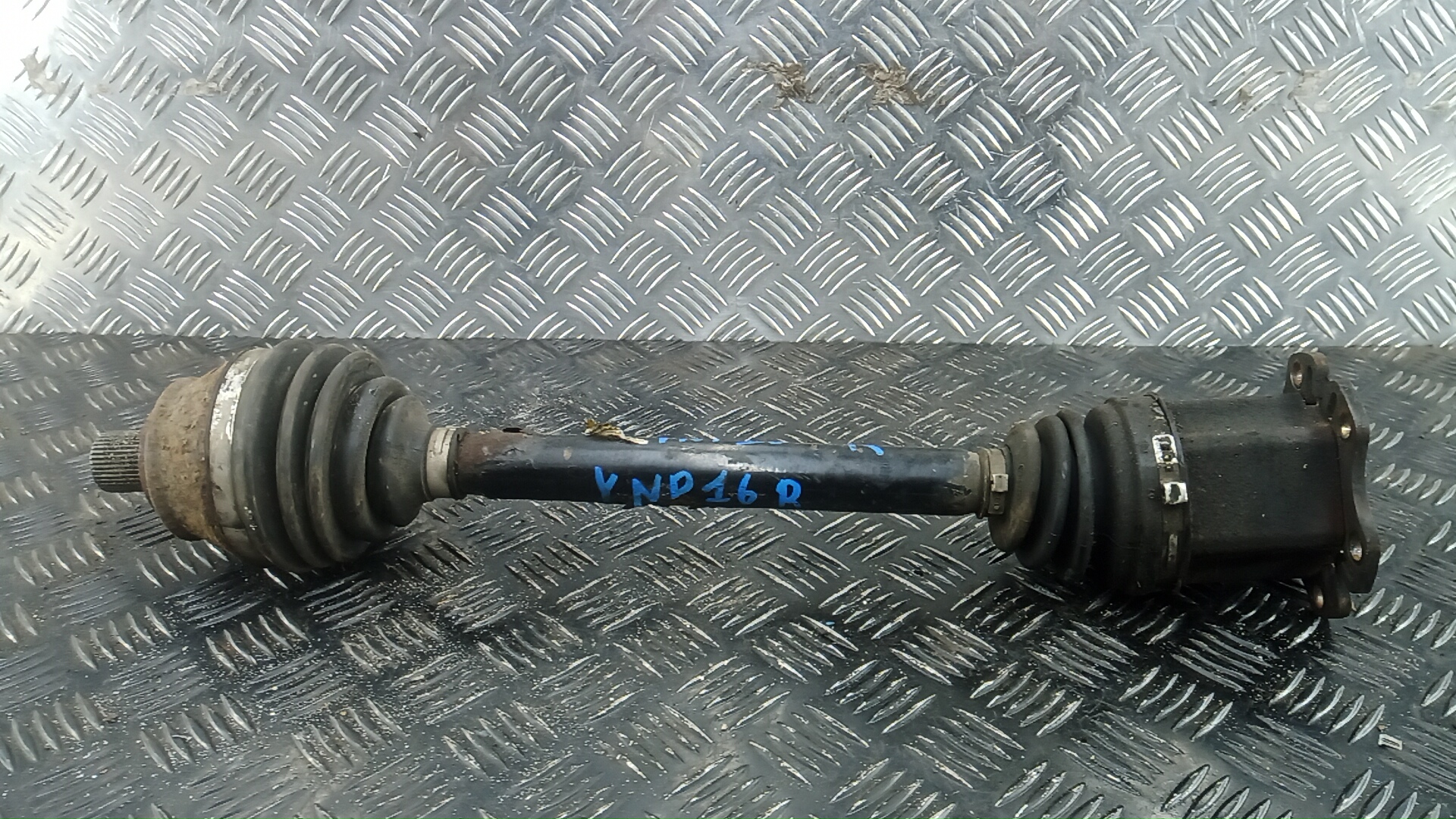 Полуось передняя правая