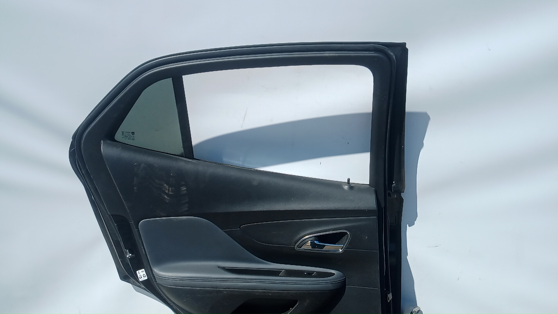 Дверь задняя левая