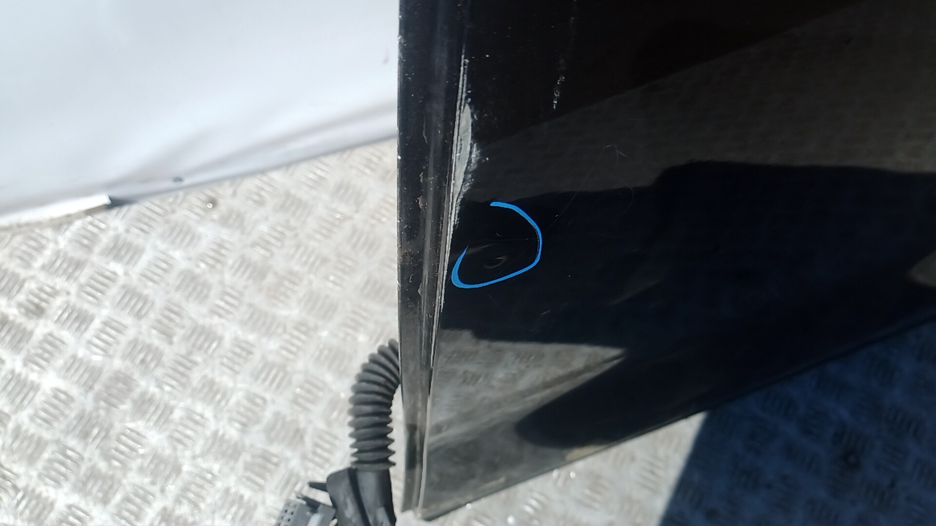 Дверь задняя левая