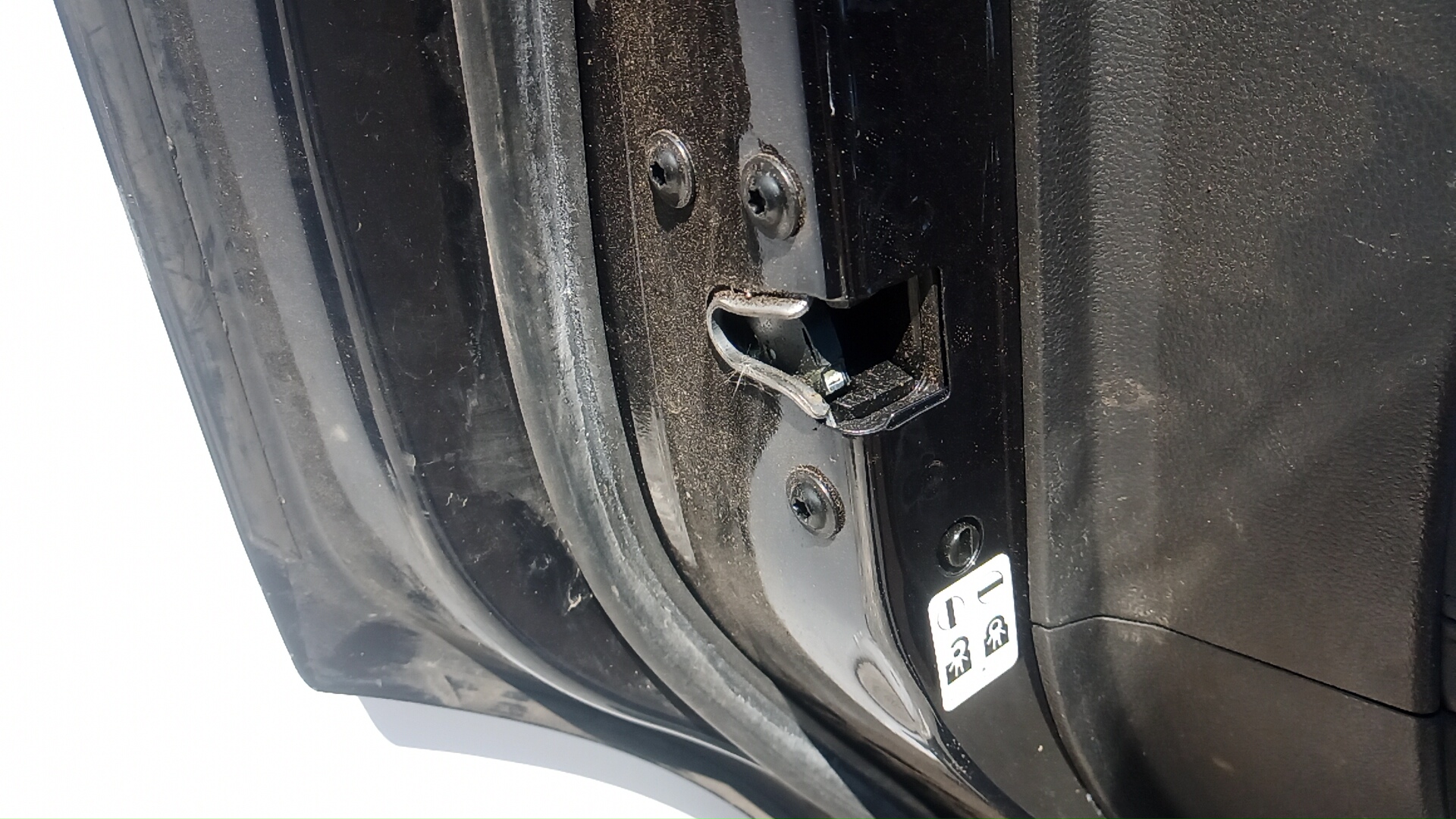 Дверь задняя левая