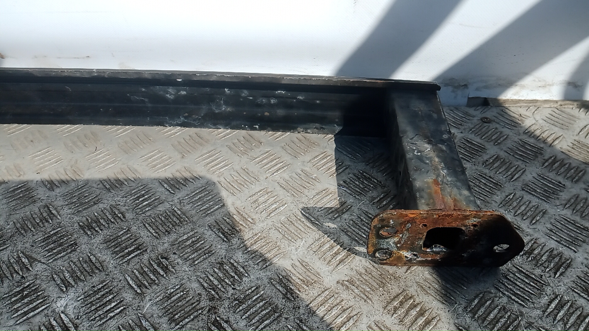 Кронштейн усилителя переднего бампера