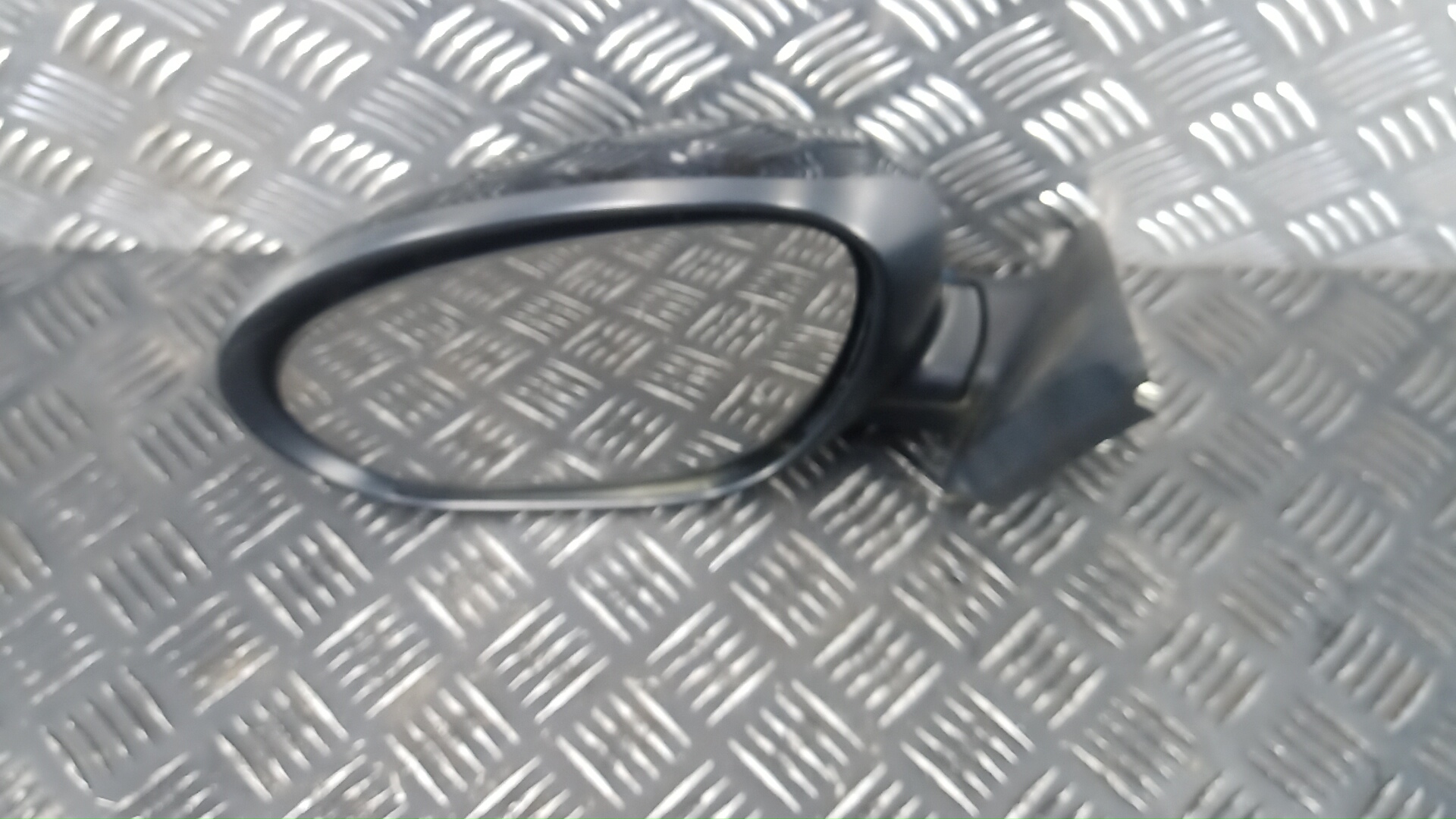 Зеркало левое электрическое