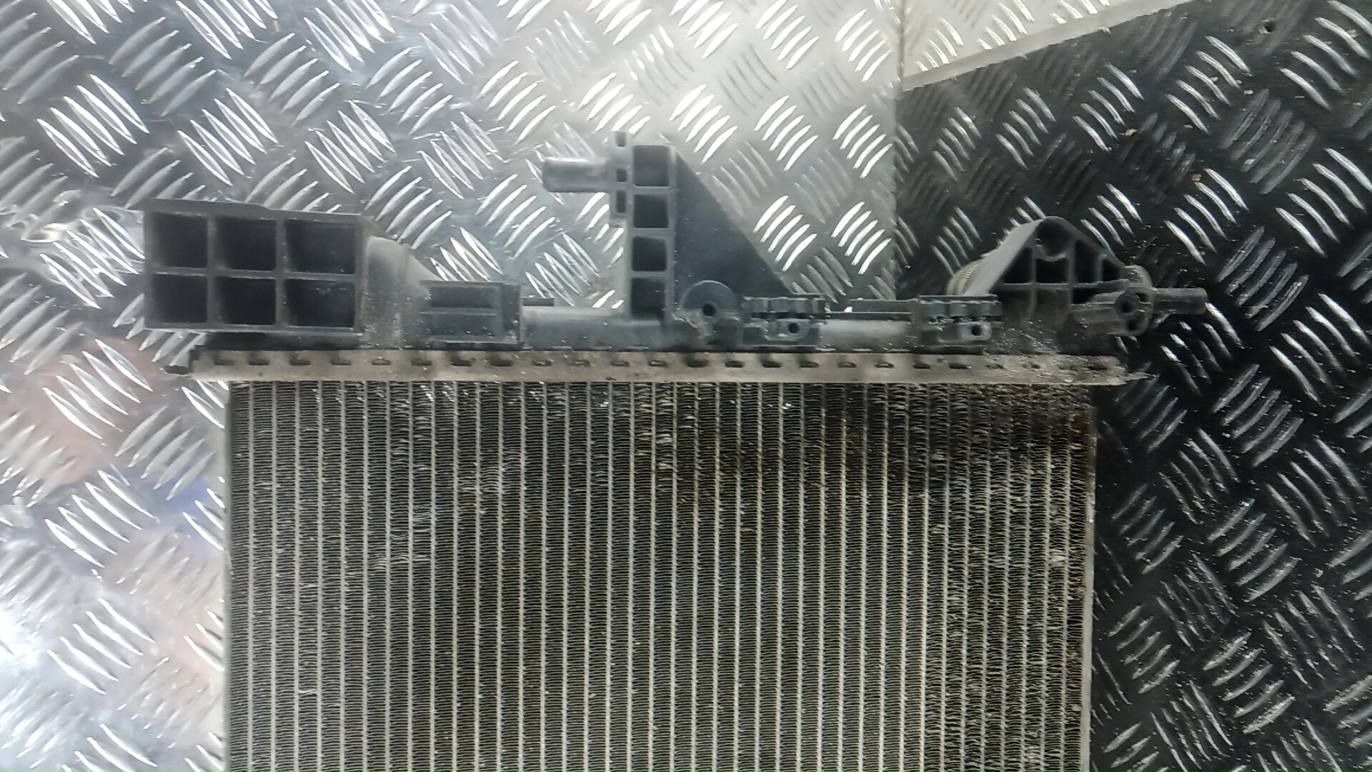 Радиатор охлаждения двигателя основной