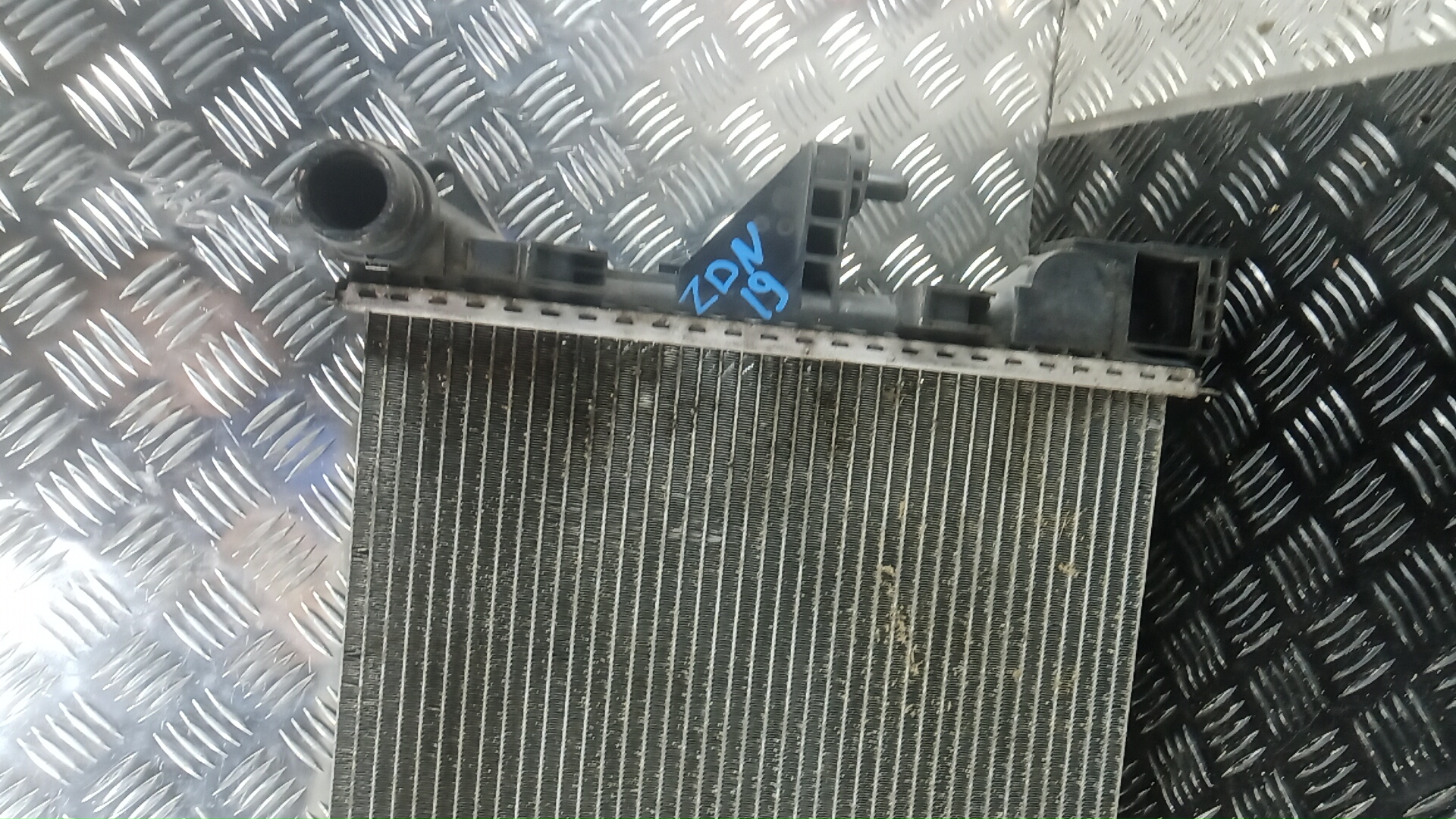 Радиатор охлаждения двигателя основной
