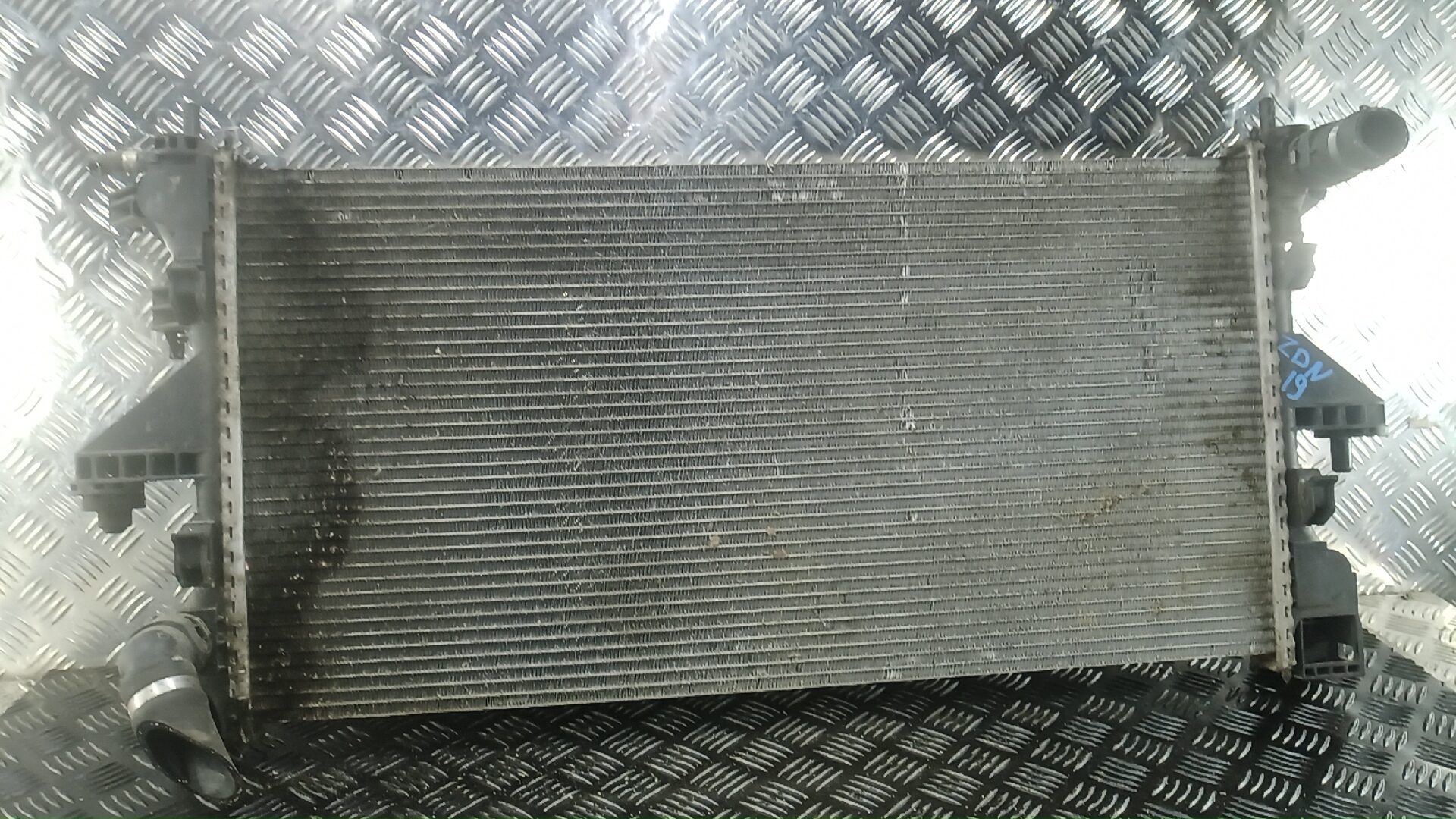 Радиатор охлаждения двигателя основной