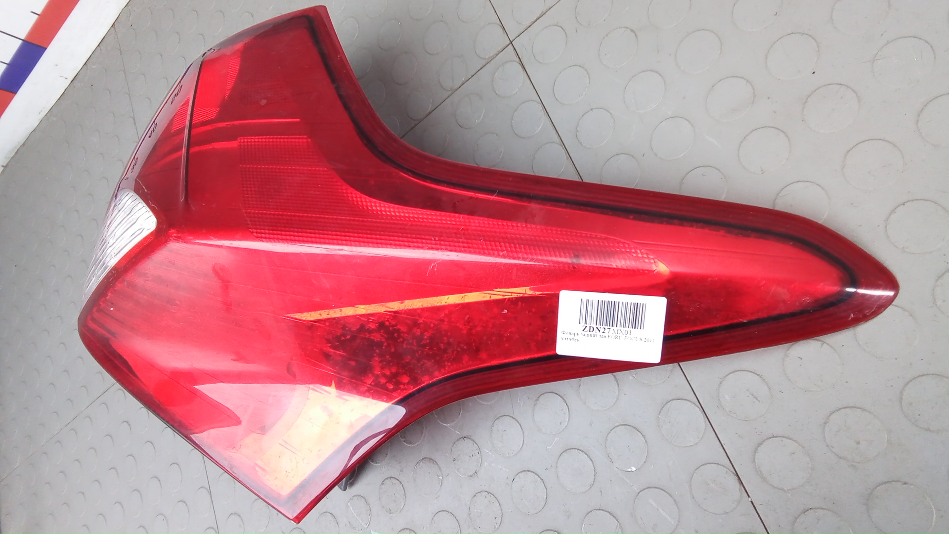 Фонарь задний левый