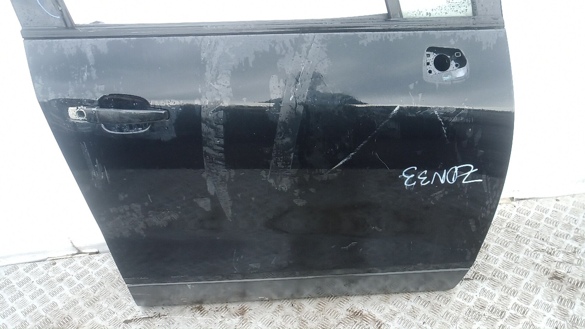 Дверь передняя правая