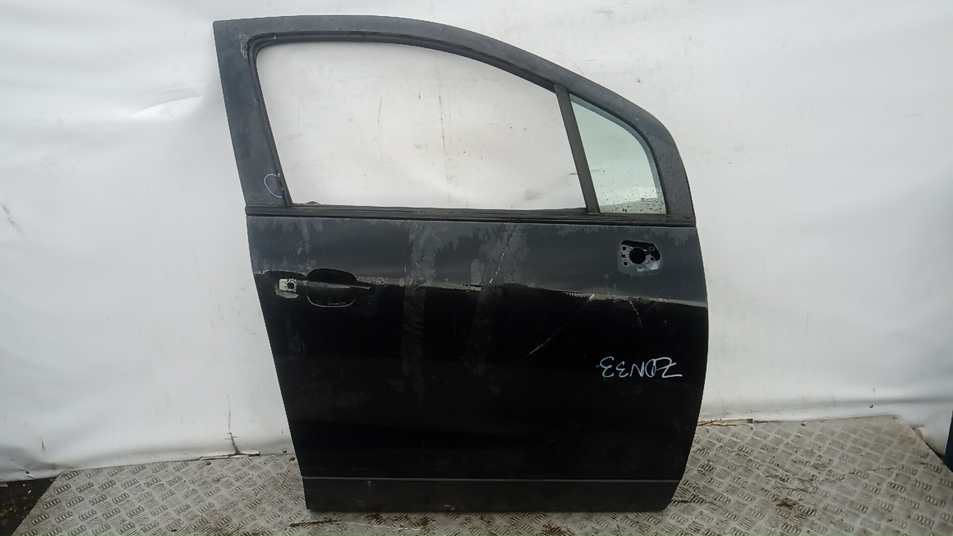 Дверь передняя правая