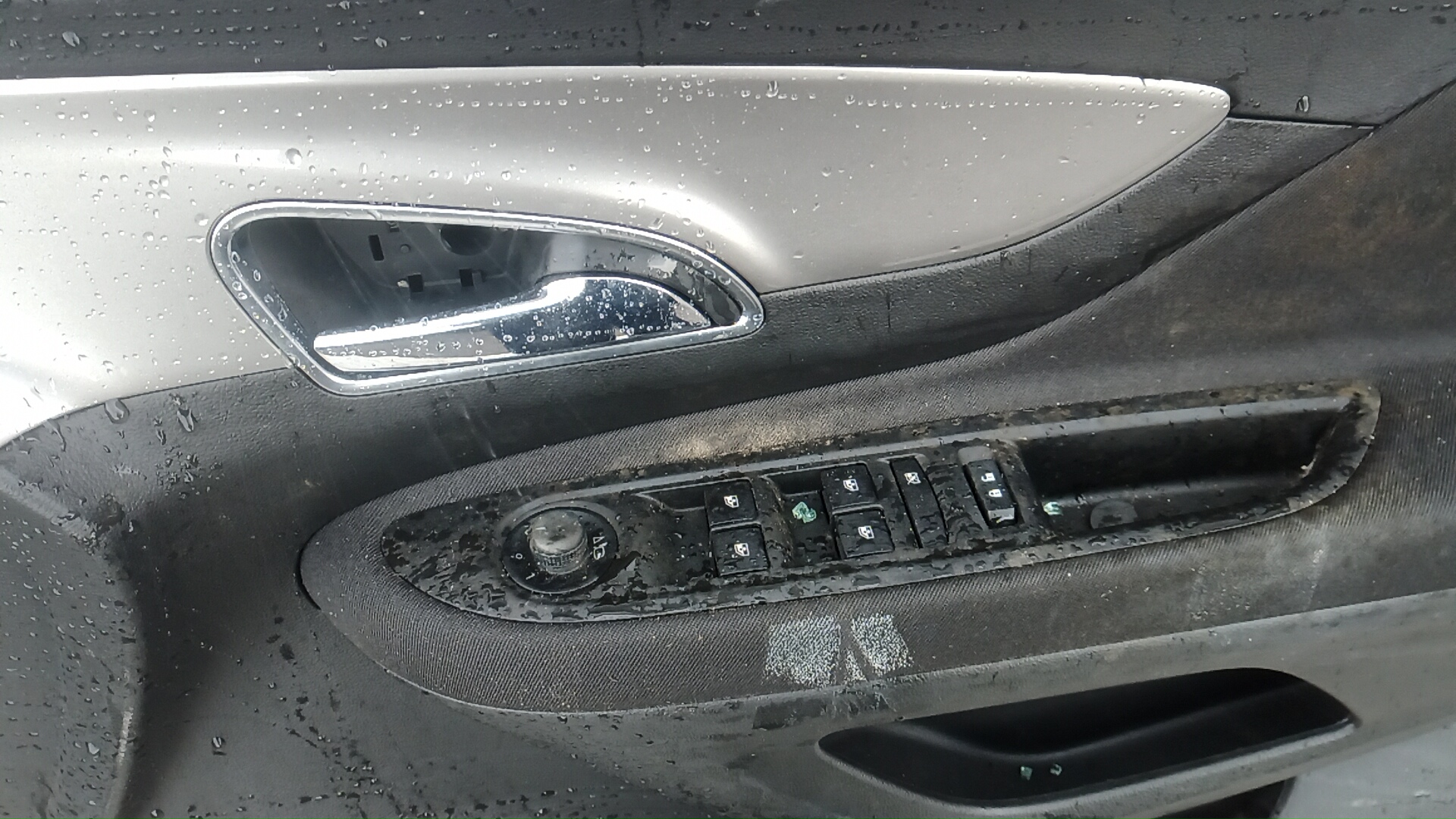 Дверь передняя правая