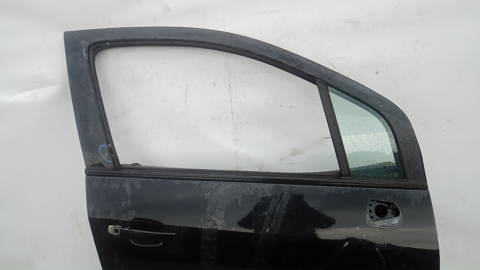 Дверь передняя правая