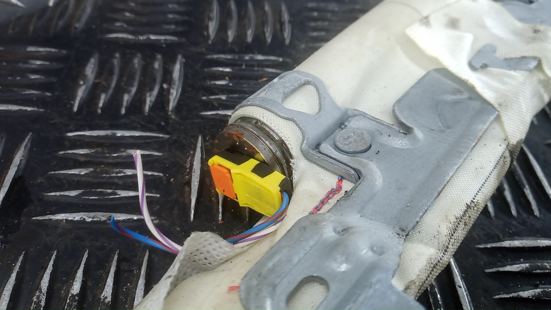 Подушка безопасности боковая (шторка)