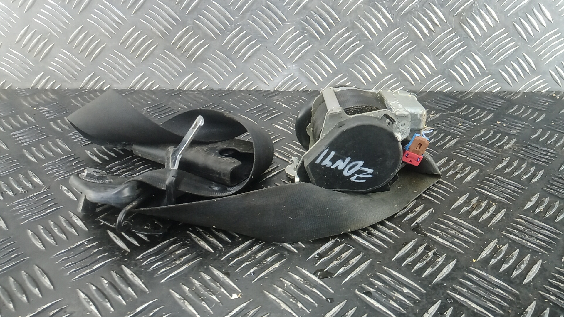 Ремень безопасности с пиропатроном