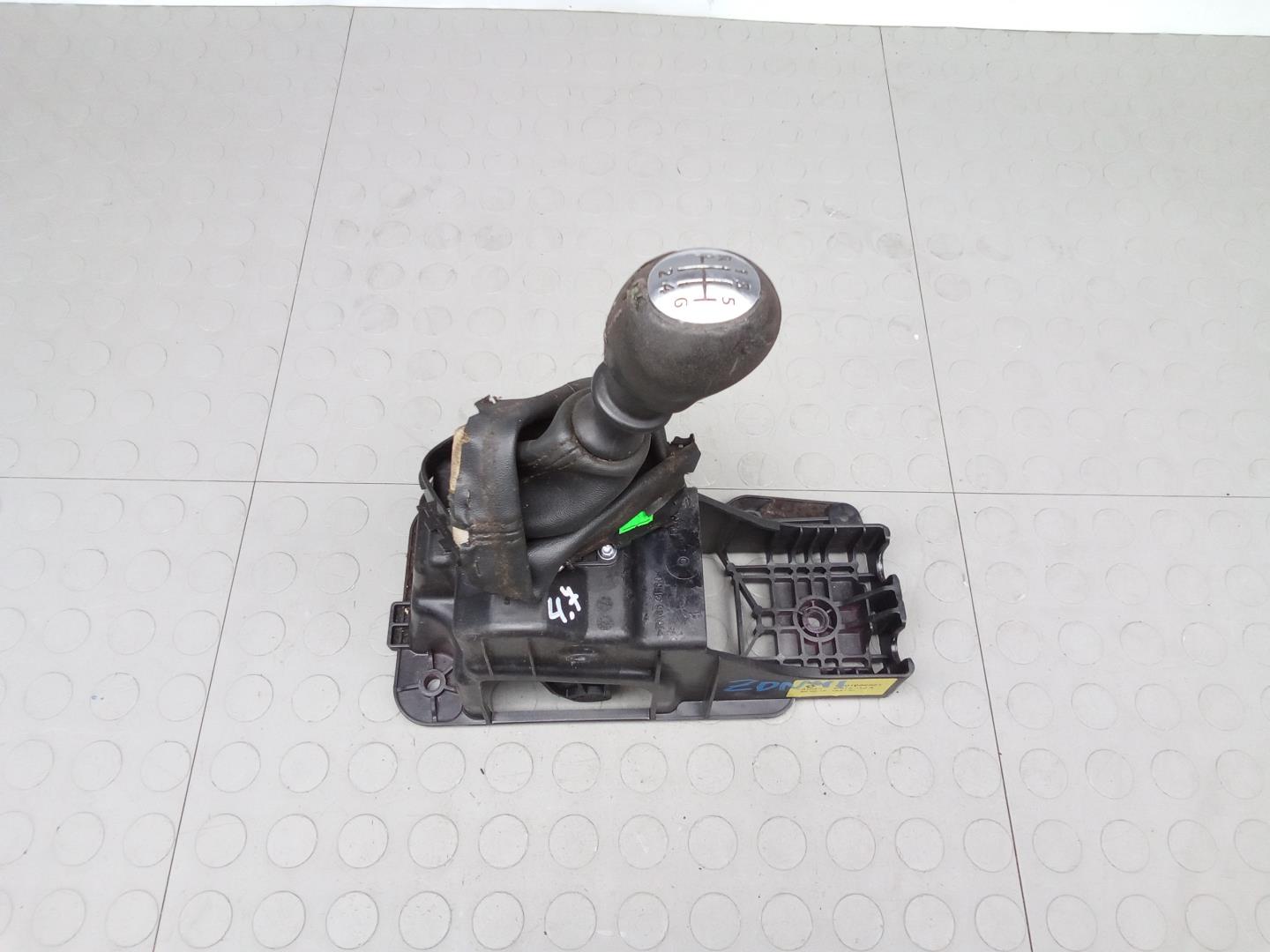 Кулиса МКПП / АКПП