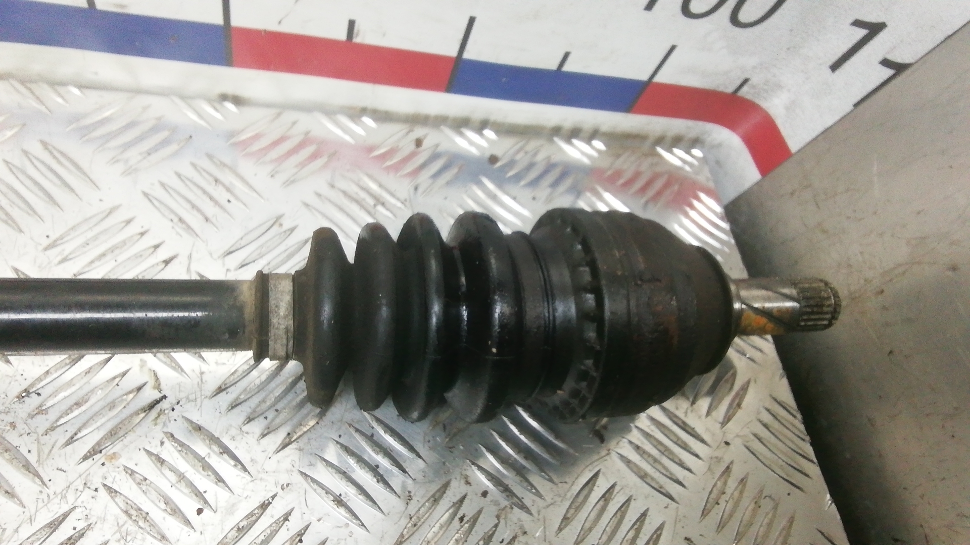 Полуось передняя правая