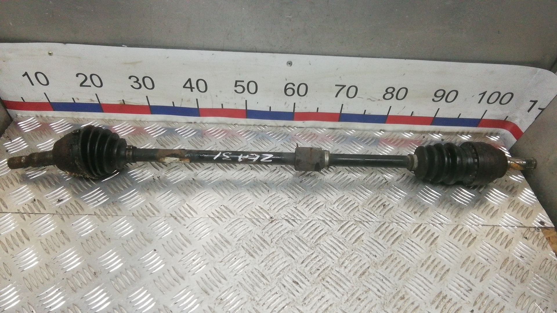 Полуось передняя правая