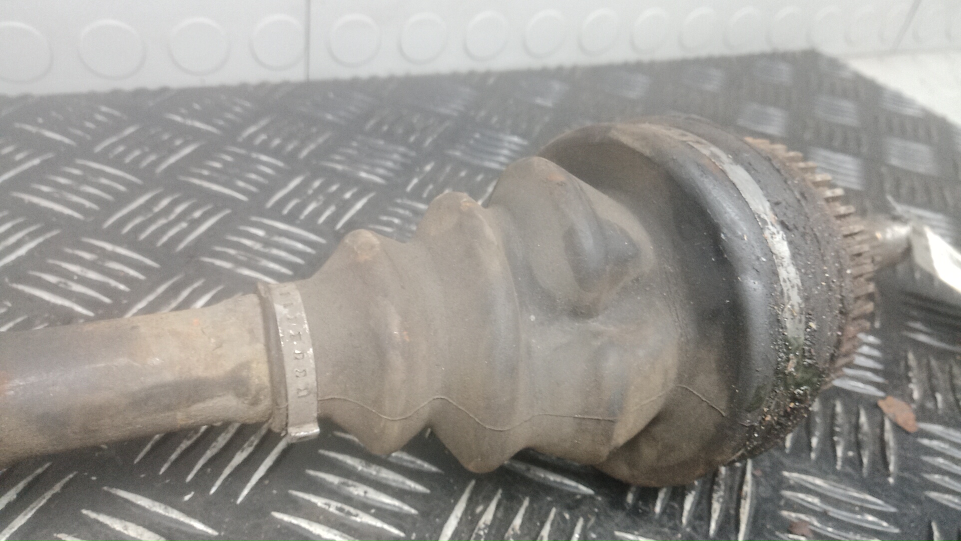 Полуось передняя правая