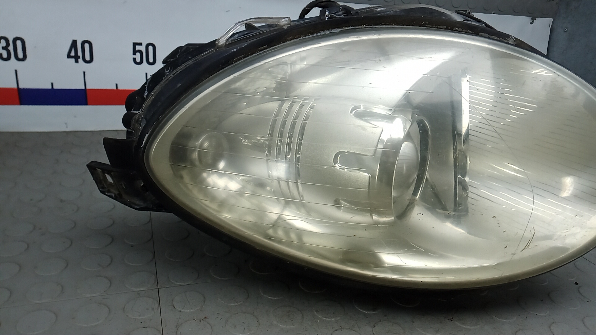 Фара левая