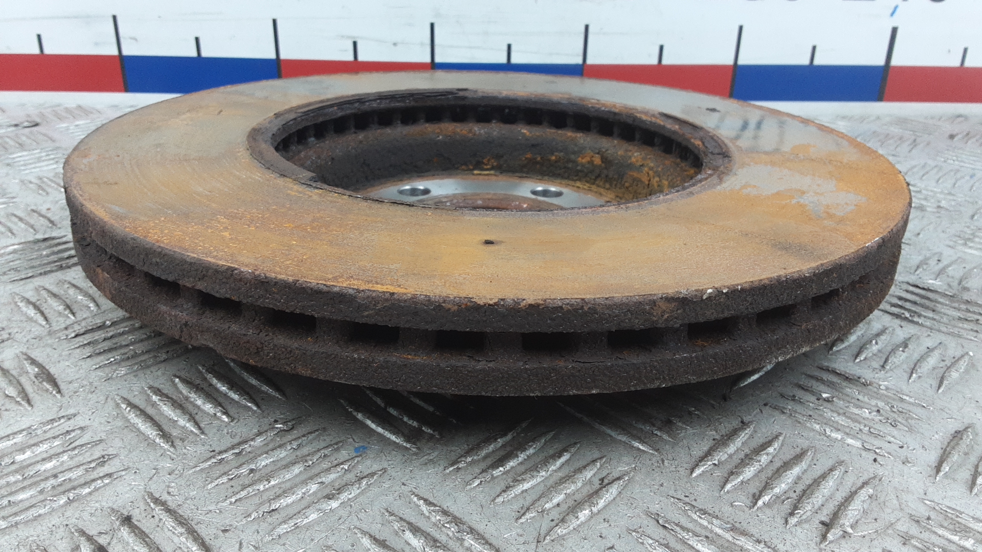 Диск тормозной передний вентилируемый