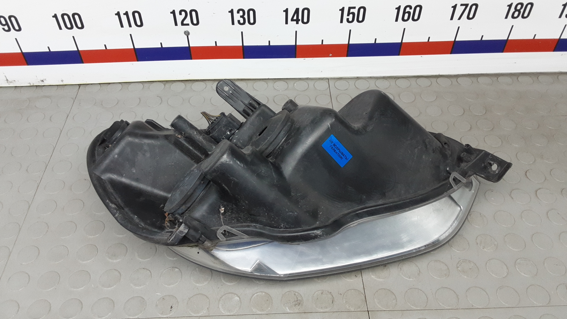 Фара левая