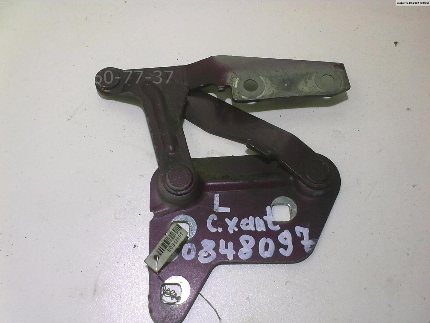 Петля капота левая