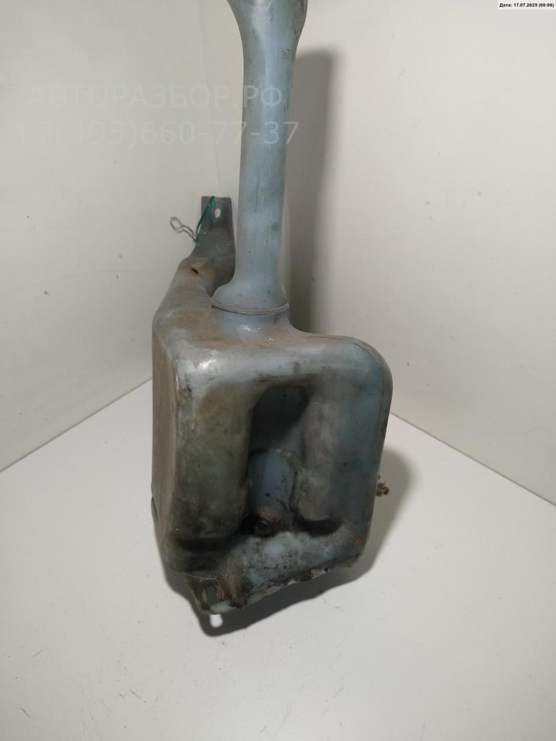 Бачок омывателя лобового стекла