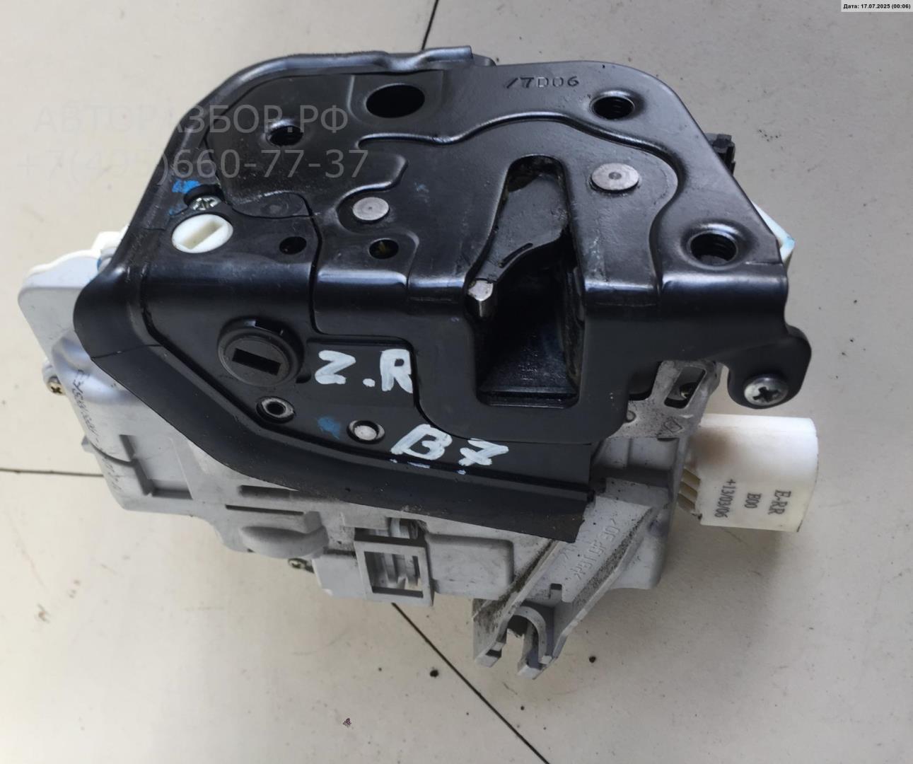 Замок двери задней правой