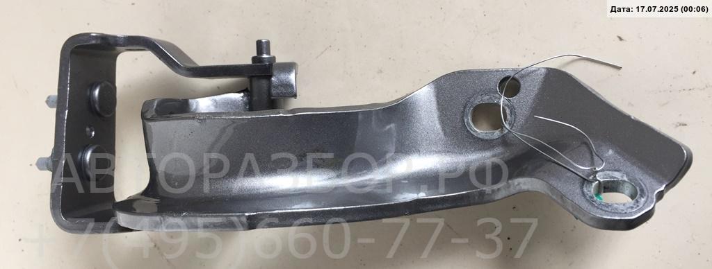 Петля крышки багажника