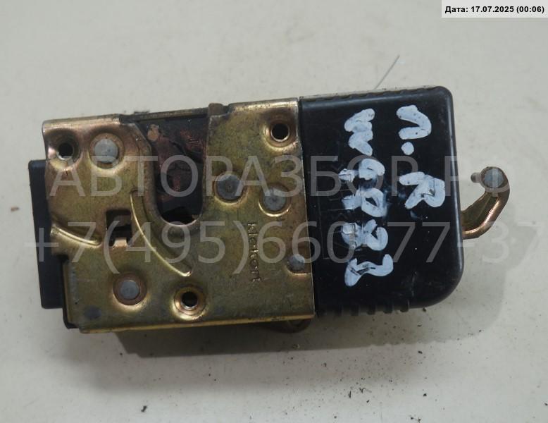 Замок двери передней правой